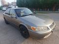 Toyota Camry 2000 года за 3 600 000 тг. в Астана