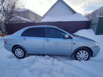 Toyota Corolla 2003 года за 3 650 000 тг. в Актобе – фото 4