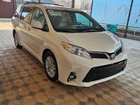 Toyota Sienna 2015 года за 15 500 000 тг. в Алматы