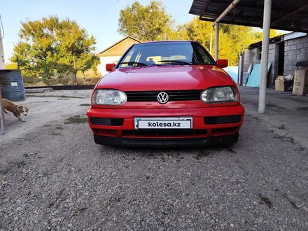 Volkswagen Golf 1997 года за 2 000 000 тг. в Алматы