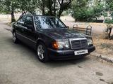 Mercedes-Benz E 220 1992 года за 1 400 000 тг. в Тараз