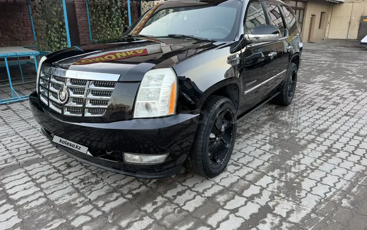 Cadillac Escalade 2008 годаfor8 900 000 тг. в Алматы