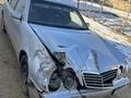 Mercedes-Benz E 320 1999 года за 3 000 000 тг. в Жанаозен – фото 4