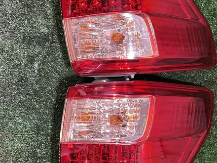 Привозные задние фонари Toyota Alphard 2010. за 4 000 тг. в Астана