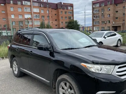 Toyota Highlander 2012 года за 12 000 000 тг. в Усть-Каменогорск – фото 2