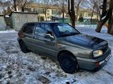 Volkswagen Golf 1996 годаfor1 700 000 тг. в Алматы – фото 2