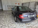 Audi A4 1997 года за 2 150 000 тг. в Астана – фото 3
