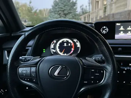 Lexus UX 200 2020 года за 17 500 000 тг. в Шымкент – фото 17
