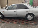 Toyota Camry 2001 годаfor3 300 000 тг. в Алматы – фото 3