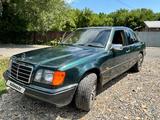 Mercedes-Benz E 200 1992 годаүшін2 200 000 тг. в Усть-Каменогорск