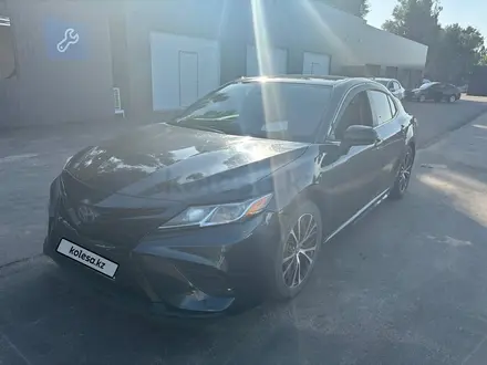 Toyota Camry 2020 года за 9 361 625 тг. в Алматы – фото 2