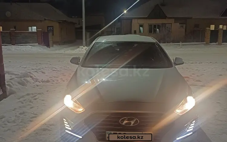 Hyundai Sonata 2017 года за 8 000 000 тг. в Астана