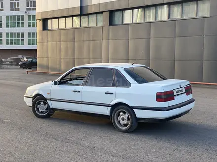 Volkswagen Passat 1993 года за 1 550 000 тг. в Астана – фото 4