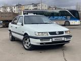 Volkswagen Passat 1993 года за 1 500 000 тг. в Астана – фото 2