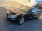 Mercedes-Benz S 320 2001 года за 3 000 000 тг. в Актау – фото 2