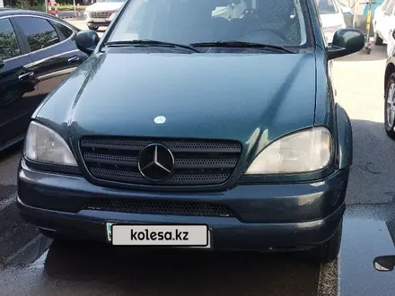 Mercedes-Benz ML 320 1998 года за 4 000 000 тг. в Уральск – фото 4