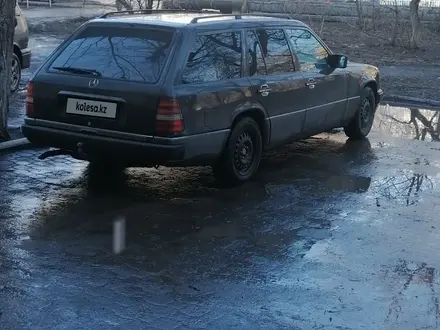 Mercedes-Benz E 200 1992 года за 1 400 000 тг. в Экибастуз – фото 6