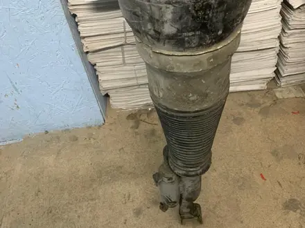 Пневмо подушка Мерседес Майбах 222 леволя сторона за 180 000 тг. в Алматы – фото 2