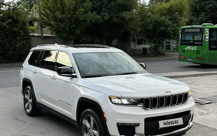 Jeep Grand Cherokee 2021 годаfor37 000 000 тг. в Алматы