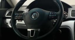 Volkswagen Passat 2012 года за 6 600 000 тг. в Актау – фото 3