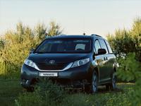 Toyota Sienna 2015 годаfor14 000 000 тг. в Атырау