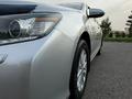 Toyota Camry 2014 года за 7 900 000 тг. в Тараз – фото 19