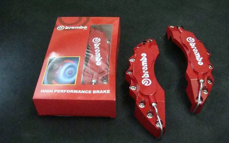 Универсальные накладки Brembo за 6 000 тг. в Алматы