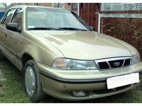 Стекло фары Daewoo Nexia за 4 500 тг. в Актобе