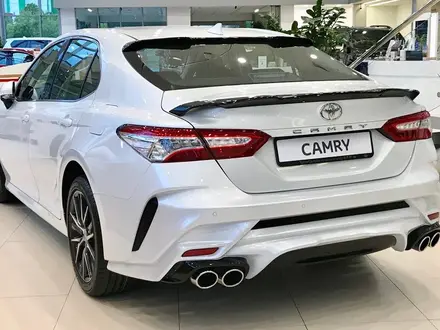 Бампер задний в сборе ХАН на Toyota Camry 70/ за 250 000 тг. в Караганда