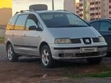 SEAT Alhambra 2002 года за 2 300 000 тг. в Актобе