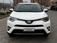 Toyota RAV4 2016 годаfor9 200 000 тг. в Актау