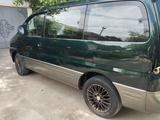 Hyundai Starex 2000 года за 3 000 000 тг. в Шымкент