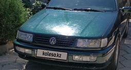 Volkswagen Passat 1994 годаүшін1 900 000 тг. в Тараз