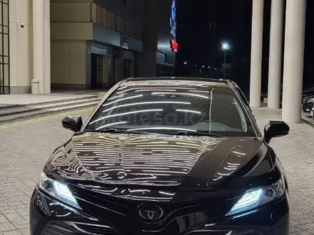 Toyota Camry 2020 года за 16 500 000 тг. в Туркестан – фото 2