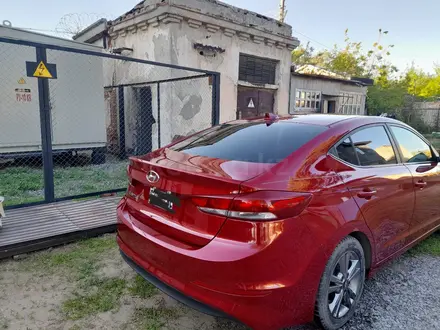 Hyundai Elantra 2017 года за 4 500 000 тг. в Актобе – фото 3