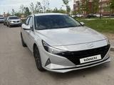 Hyundai Elantra 2023 года за 8 600 000 тг. в Астана – фото 2