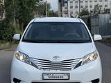 Toyota Sienna 2015 года за 12 900 000 тг. в Алматы