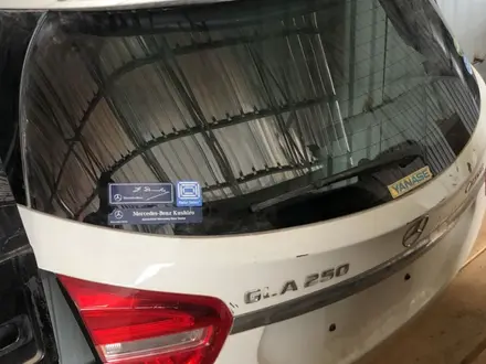 Крышка багажника на Мерседес GLA гла 156 за 1 000 тг. в Алматы