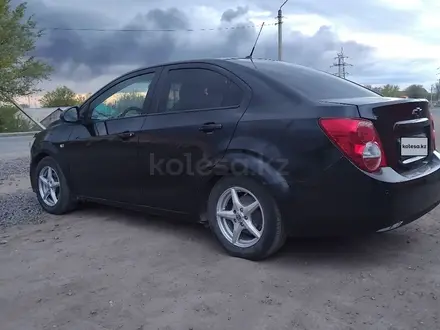 Chevrolet Aveo 2013 года за 3 100 000 тг. в Актобе – фото 2