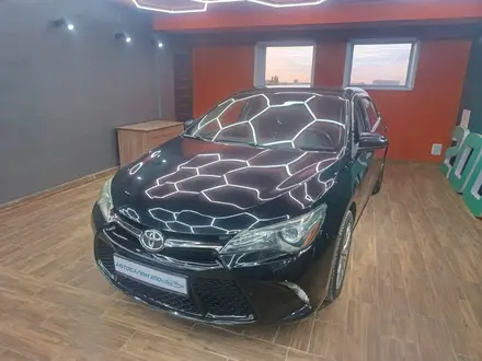 Toyota Camry 2015 года за 7 600 000 тг. в Астана