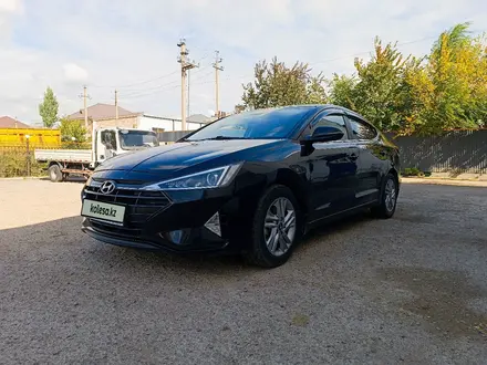 Hyundai Elantra 2019 года за 8 100 000 тг. в Астана