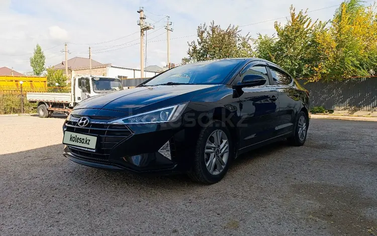 Hyundai Elantra 2019 года за 8 100 000 тг. в Астана