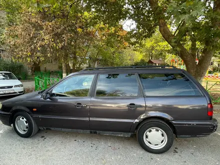 Volkswagen Passat 1994 года за 2 150 000 тг. в Шымкент