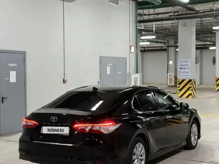 Toyota Camry 2019 года за 13 500 000 тг. в Астана – фото 13