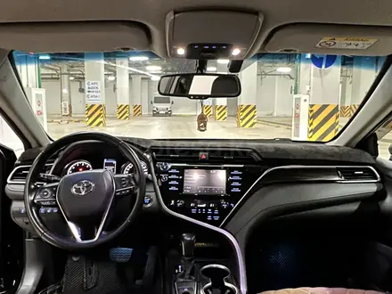 Toyota Camry 2019 года за 13 500 000 тг. в Астана – фото 31