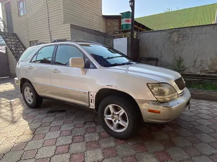 Lexus RX 300 2001 года за 5 000 000 тг. в Алматы – фото 2