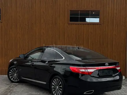 Hyundai Grandeur 2014 года за 8 700 000 тг. в Алматы – фото 9