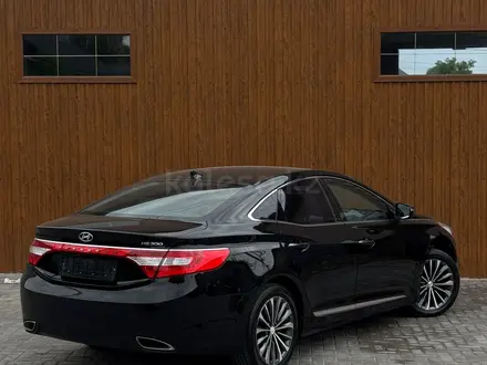 Hyundai Grandeur 2014 года за 8 700 000 тг. в Алматы – фото 11