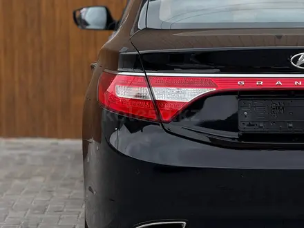Hyundai Grandeur 2014 года за 8 700 000 тг. в Алматы – фото 10