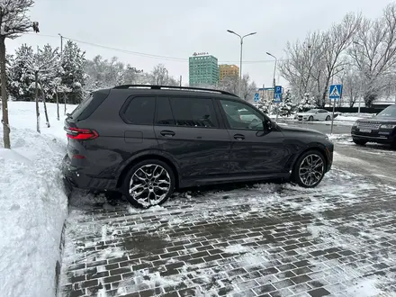 BMW X7 2023 года за 85 000 000 тг. в Алматы – фото 3
